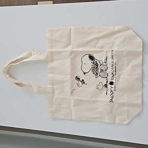 BN Peanuts Snoopy Tote Bag from Osaka Japan